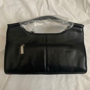 HOBO International, NWT Clara clutch, black